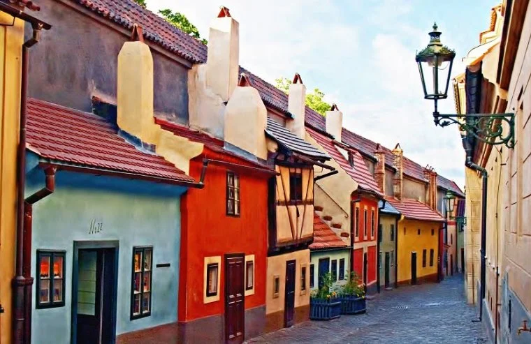 Strada de aur (Zlatá ulička)