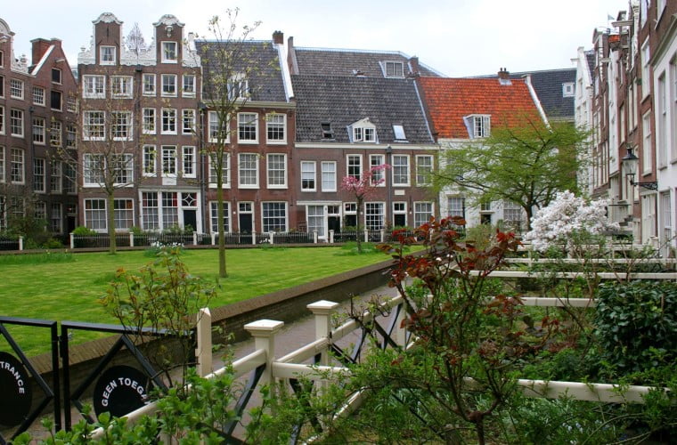 Begijnhof din Amsgterdam