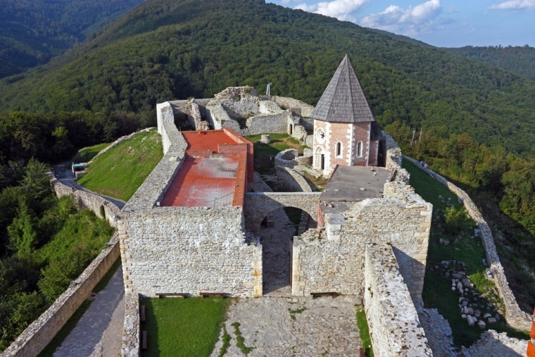 Cetatea Medvedgrad
