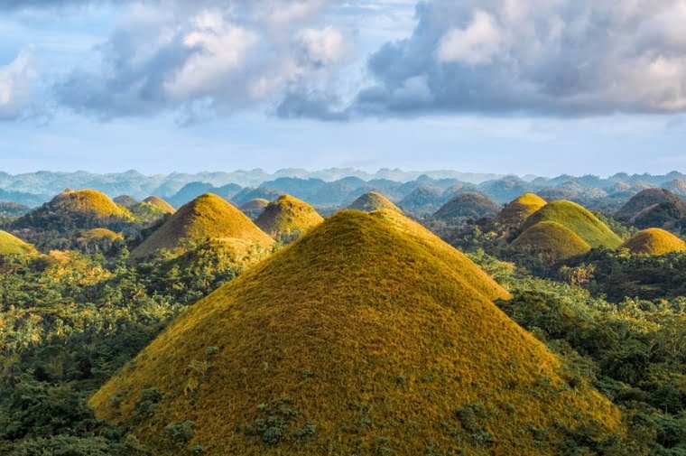 Dealurile Ciocolatei (Chocolate Hills), Insula Bohol