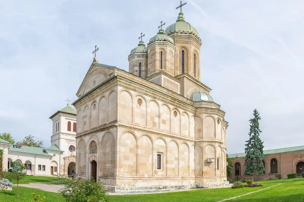 Manastirea Dealu