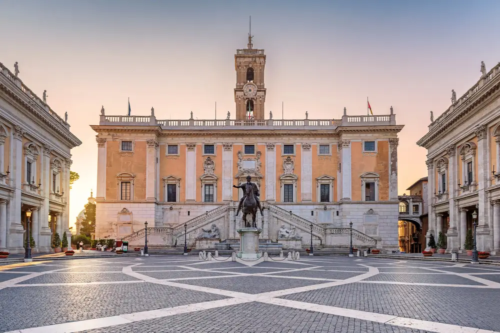 Piata Capitoliului (Piazza Campidoglio)