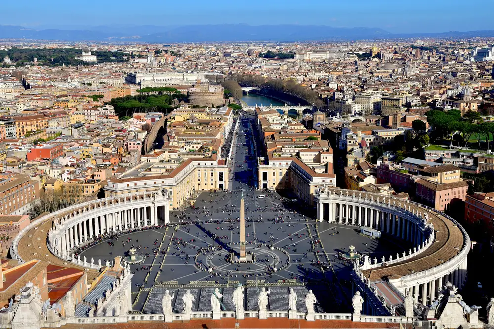 Piata Sfantul Petru (Piazza San Pietro)
