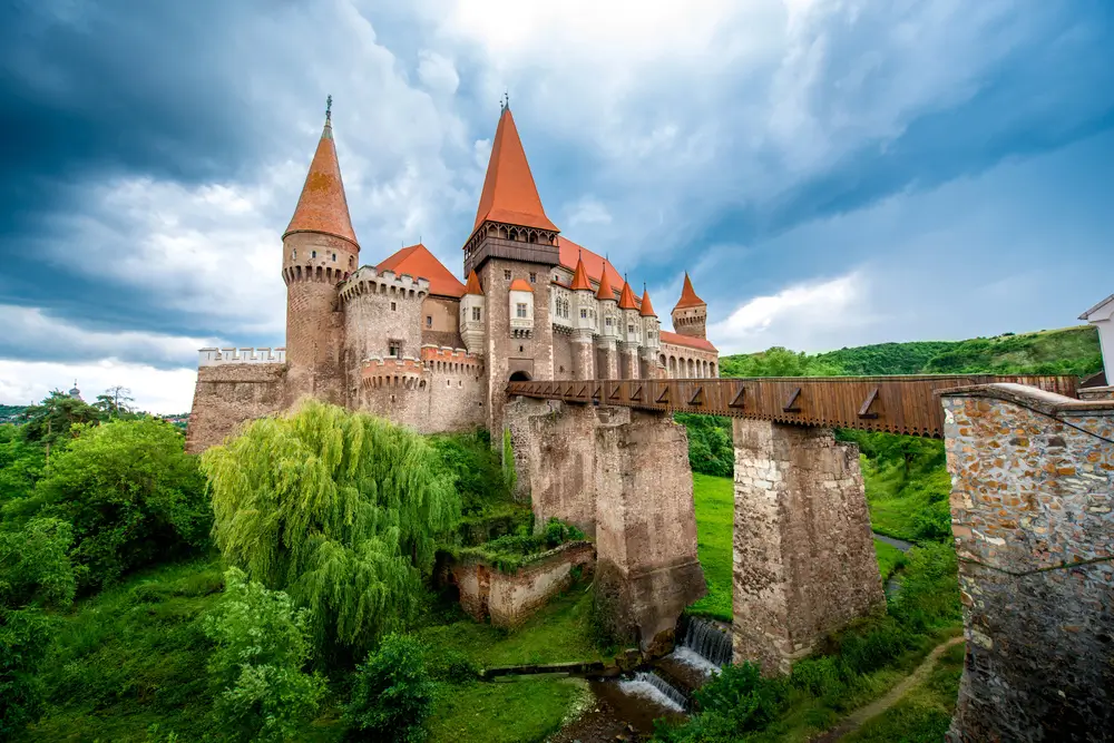 Castelul Corvinilor