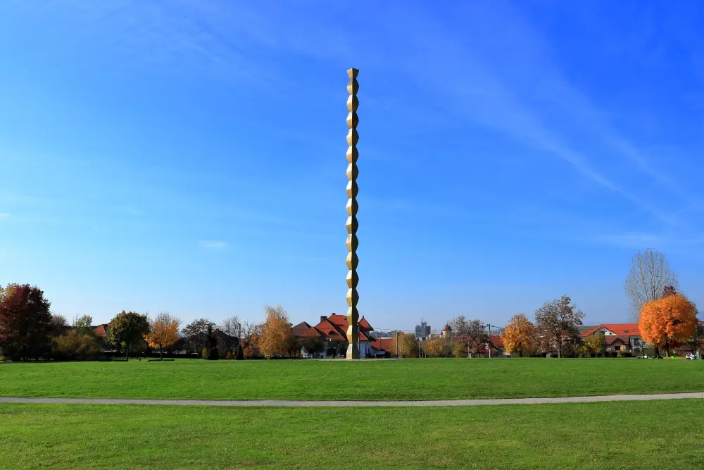 Ansamblul sculptural al lui Constantin Brancusi de la Targu Jiu