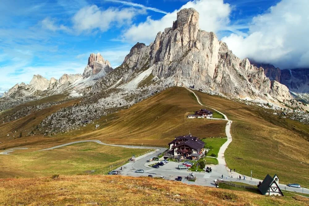 Muntii Dolomiti