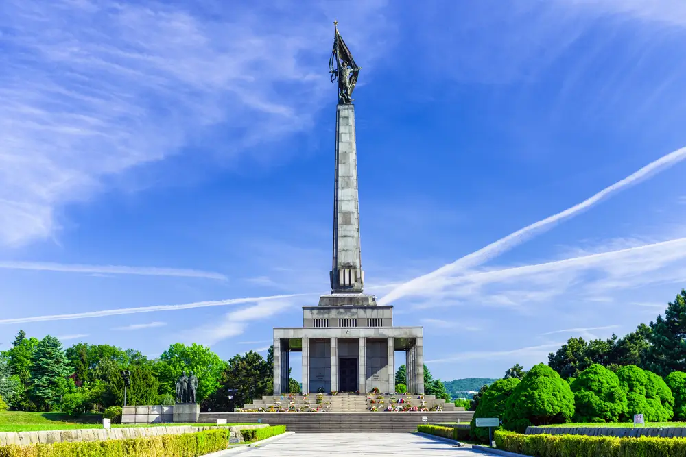 Memorialul de razboi Slavín