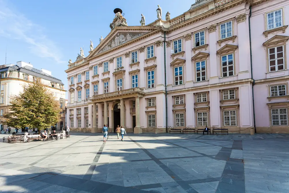 Palatul Primatului (Primaciálny Palác)